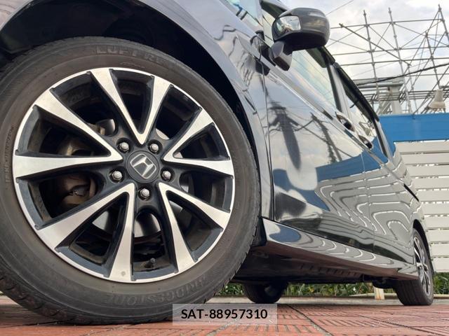 Honda e 2013-07 8344067-13