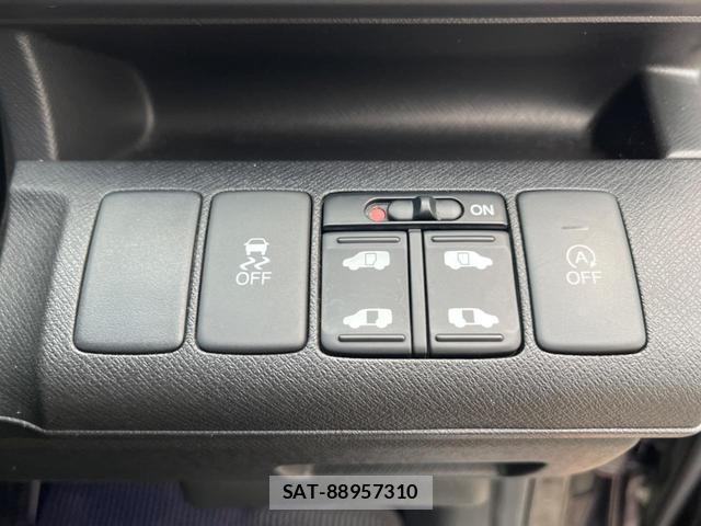 Honda e 2013-07 8344067-4
