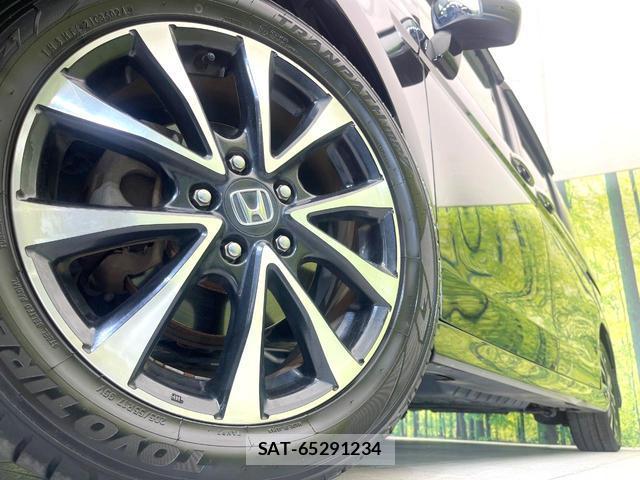 Honda e 2014-02 8344094-13