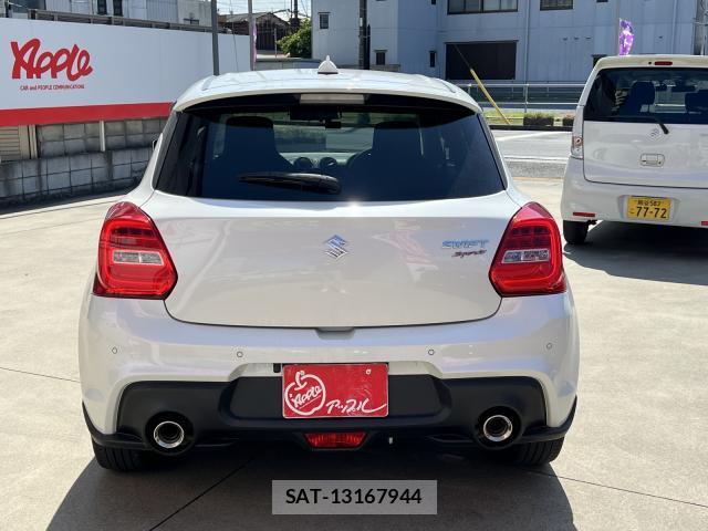 Suzuki SWIFT 2022-09 8342038-18