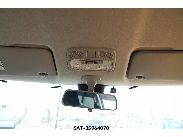 Suzuki SWIFT 2018-03 8343863-15