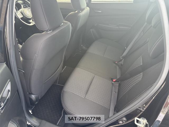 Suzuki SWIFT 2018-03 8342321-16