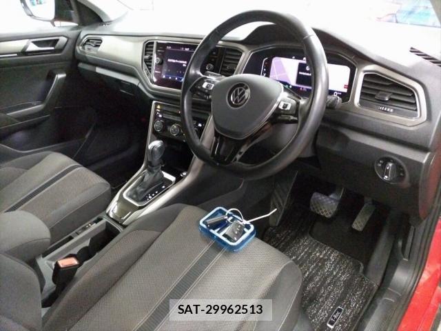 VolksWagen T-ROC 2021-10 8343003-2