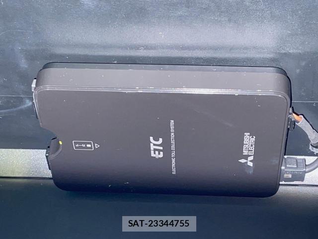 Daihatsu TANTO 2023-10 8342297-6