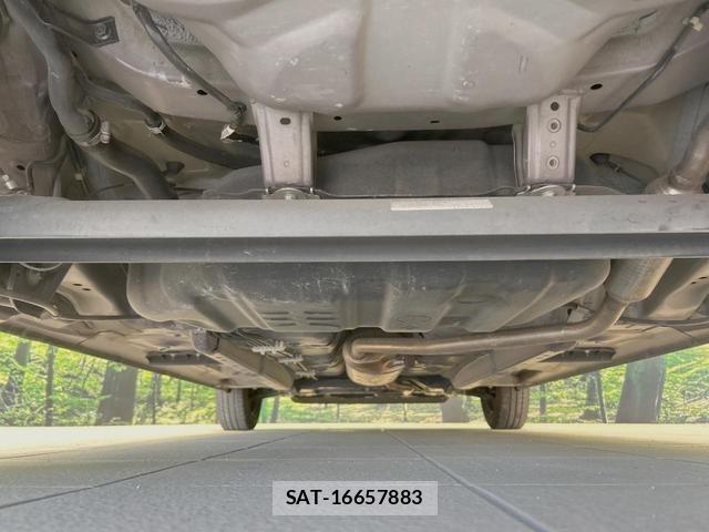 Daihatsu TANTO 2015-02 8342516-18