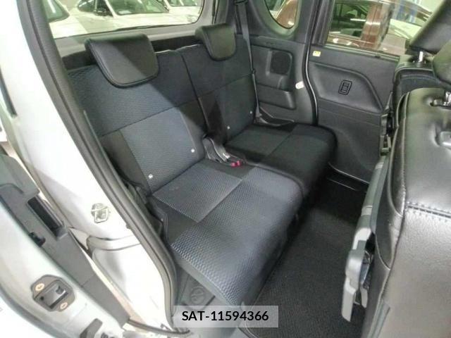 Daihatsu TANTO 2025-11 8342548-4