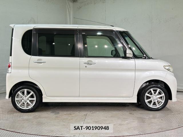 Daihatsu TANTO 2011-07 8343419-12