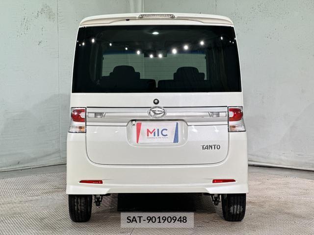 Daihatsu TANTO 2011-07 8343419-14