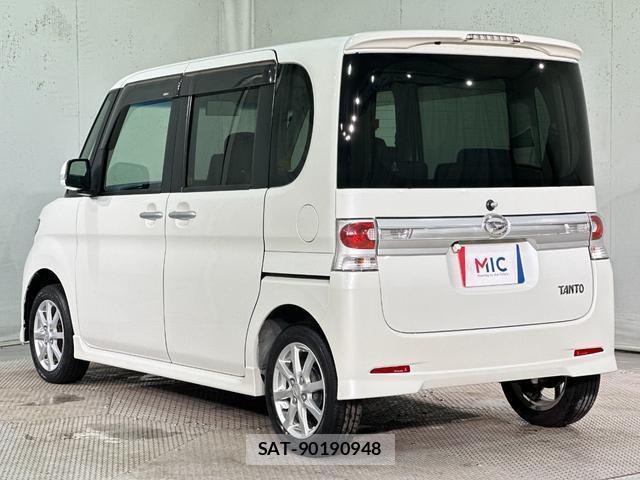 Daihatsu TANTO 2011-07 8343419-15