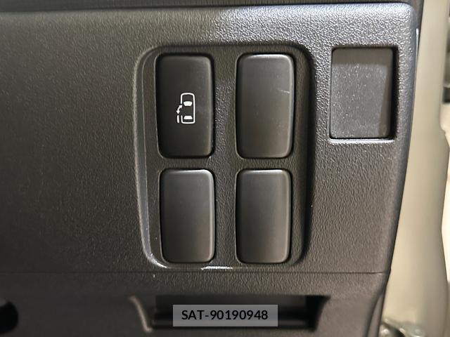 Daihatsu TANTO 2011-07 8343419-5