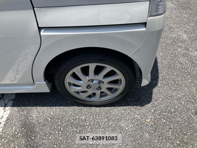 Daihatsu TANTO 2009-11 8343505-13