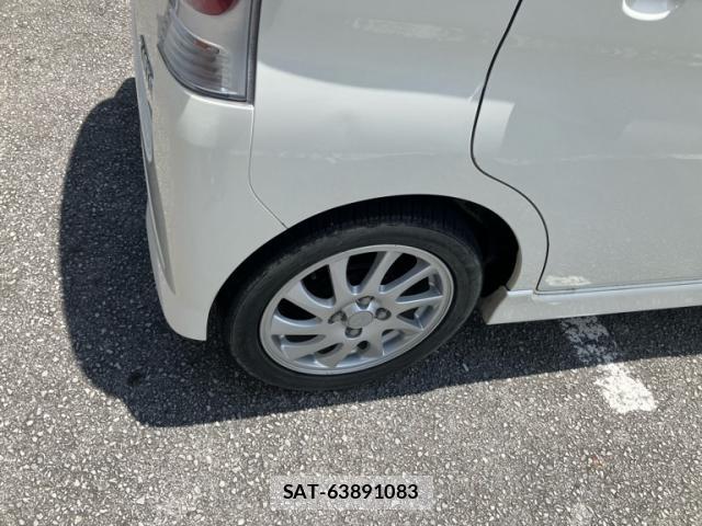 Daihatsu TANTO 2009-11 8343505-7