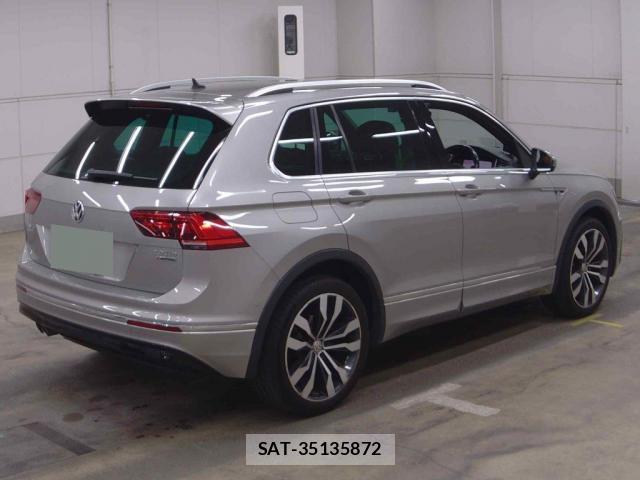 VolksWagen TIGUAN 2020-10 8343005-1