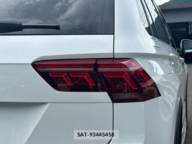 VolksWagen TIGUAN 2022-10 8343696-9