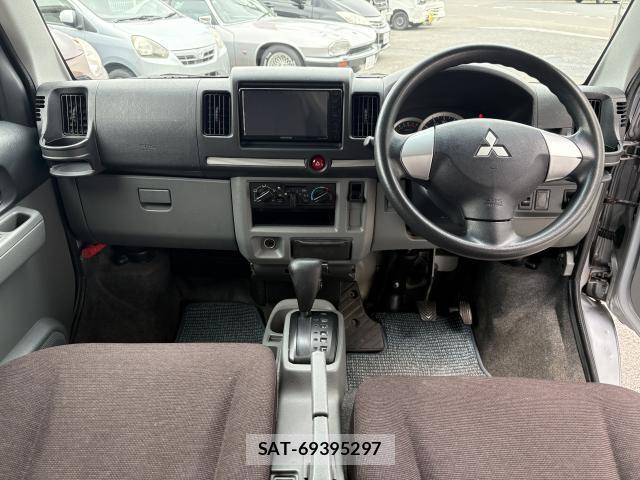 Mitsubishi TOWN BOX 2010-02 8342280-10