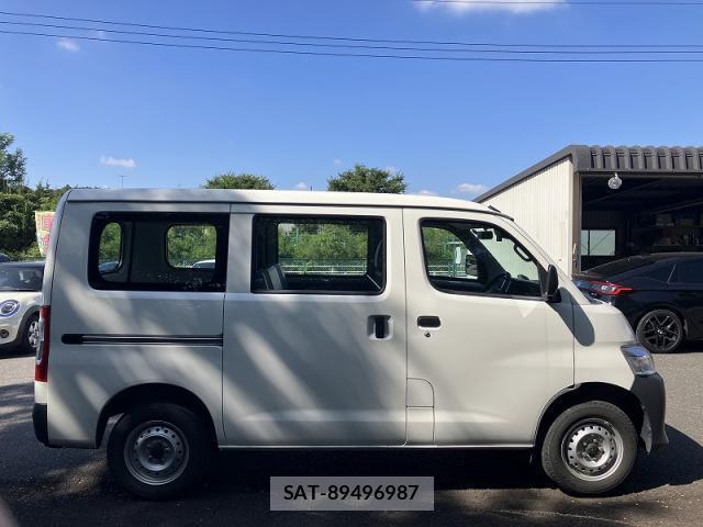 Toyota TOWNACE VAN 2022-11 8343685-2
