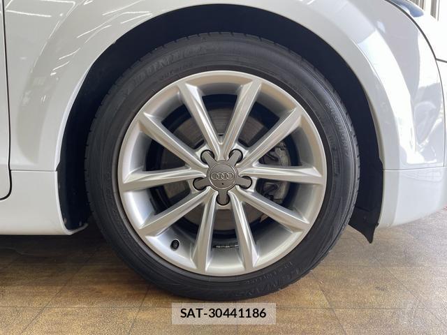 Audi TT 2014-01 8343503-4