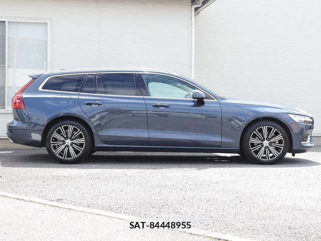 Volvo V60 2019-07 8342076-6