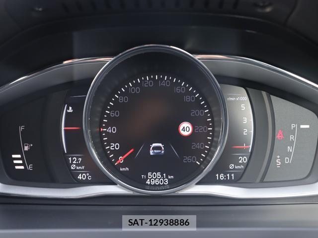 Volvo V60 2015-11 8342533-12