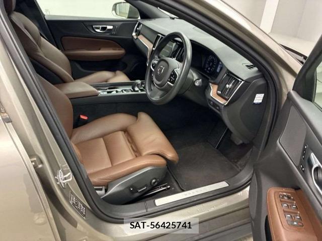 Volvo V60 2021-12 8343911-5
