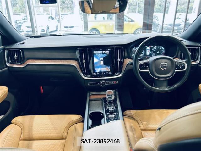 Volvo V60 2021-05 8343922-2