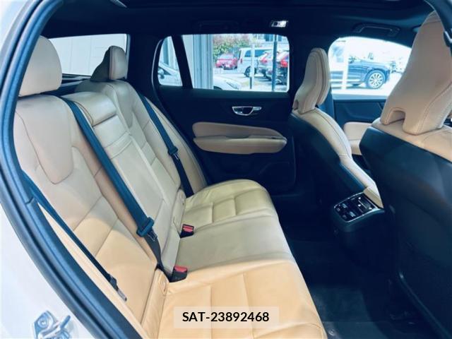 Volvo V60 2021-05 8343922-6