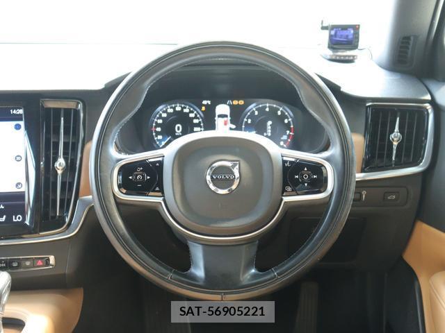 Volvo V90 2018-05 8342074-11