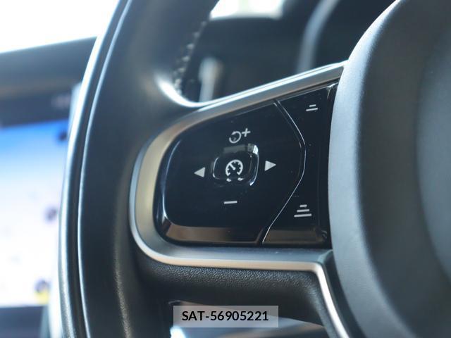 Volvo V90 2018-05 8342074-13