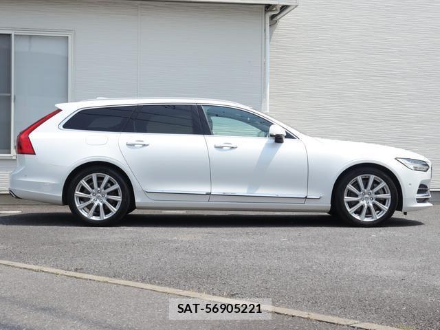 Volvo V90 2018-05 8342074-6
