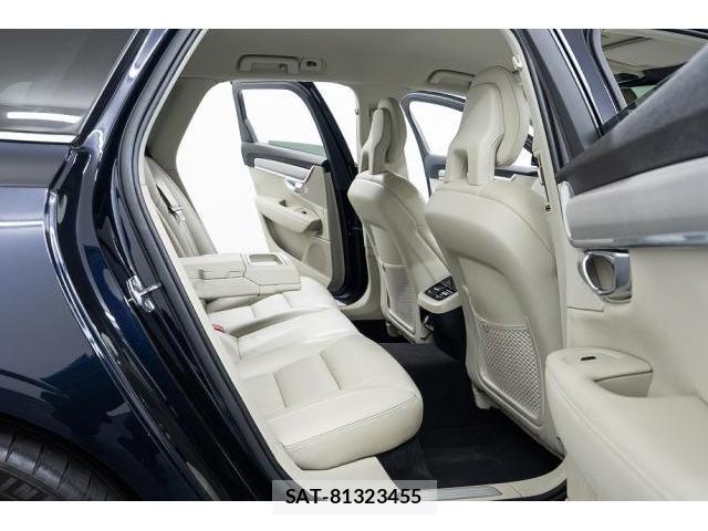 Volvo V90 2017-07 8343501-13