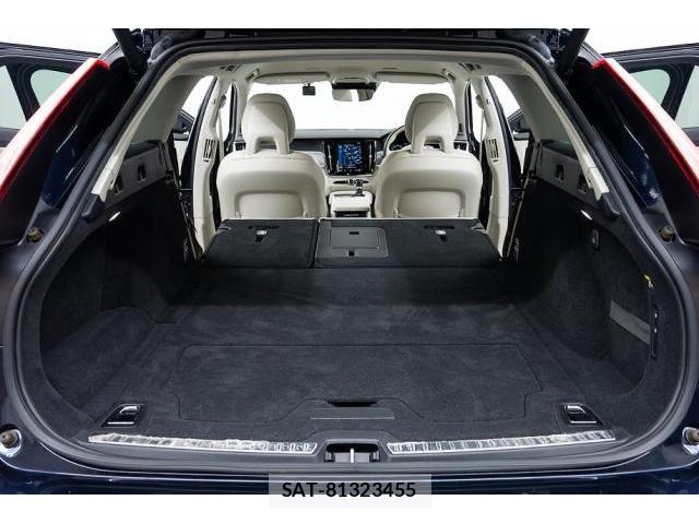 Volvo V90 2017-07 8343501-15