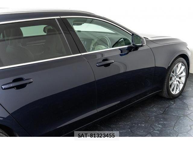 Volvo V90 2017-07 8343501-9