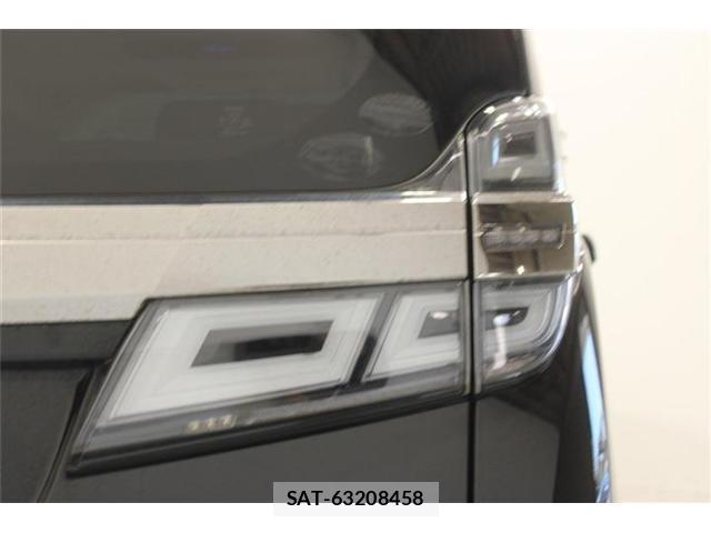 Toyota VELLFIRE 2019-03 8342144-17