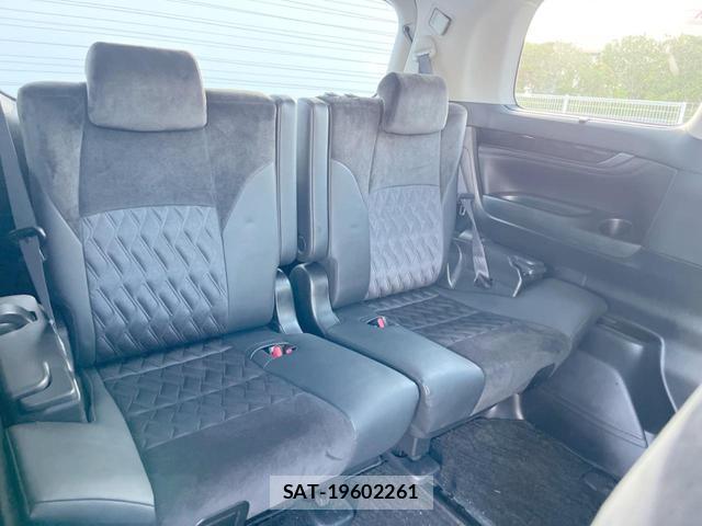 Toyota VELLFIRE 2016-04 8343339-10