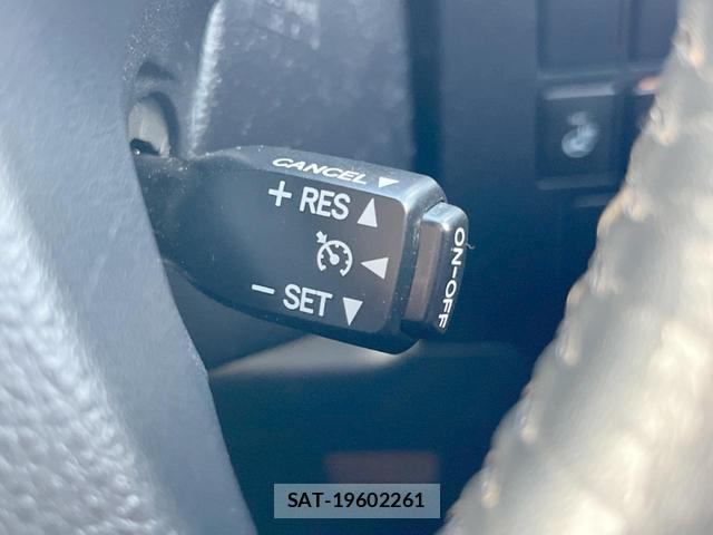 Toyota VELLFIRE 2016-04 8343339-6