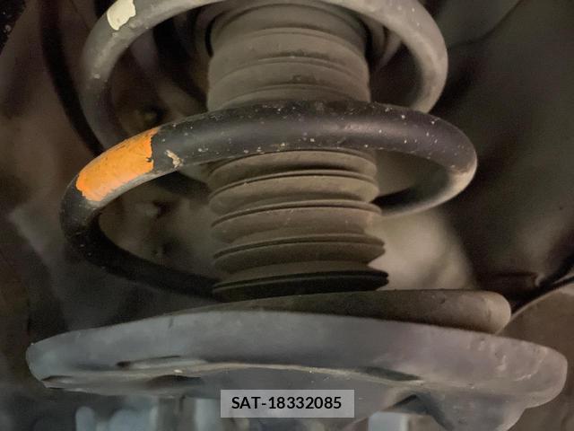 Toyota VELLFIRE 2015-12 8343905-19