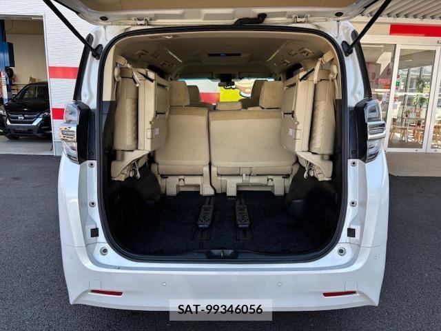 Toyota VELLFIRE 2018-10 8344322-7