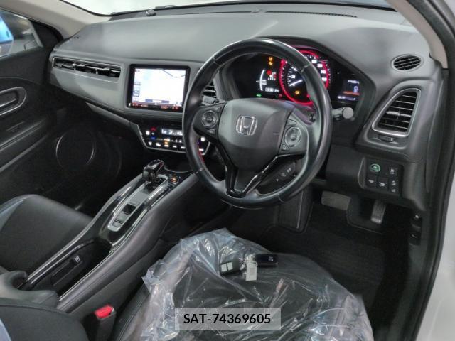 Honda VEZEL 2019-01 8342591-2
