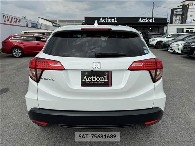 Honda VEZEL 2017-08 8343142-18