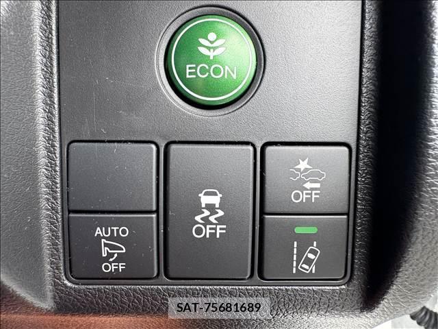 Honda VEZEL 2017-08 8343142-4