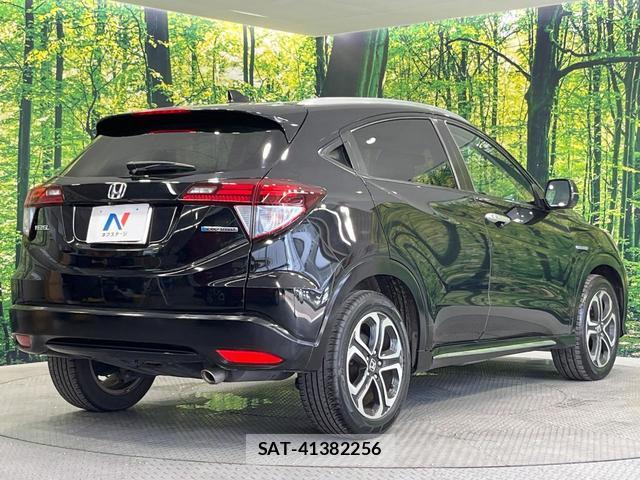 Honda VEZEL 2017-02 8343249-16