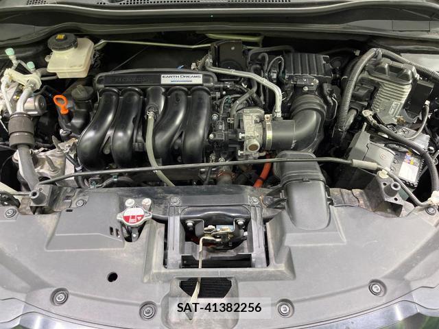 Honda VEZEL 2017-02 8343249-17