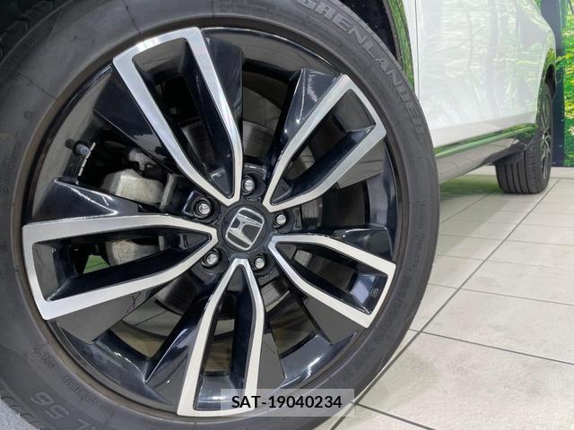 Honda VEZEL 2021-10 8343632-12