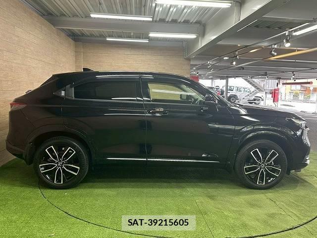Honda VEZEL 2021-08 8343978-17