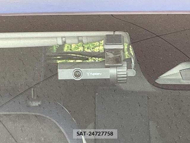 Honda VEZEL 2024-09 8344190-6