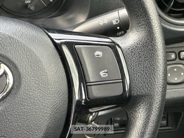 Toyota VITZ 2019-07 8342249-17