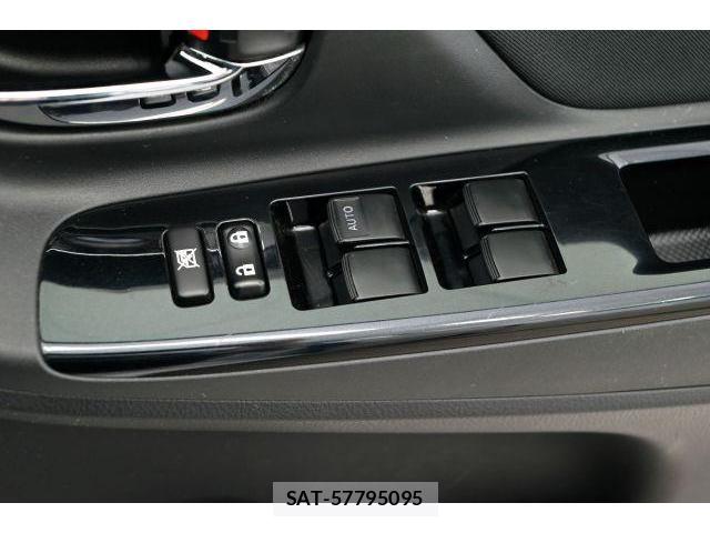 Toyota VITZ 2019-03 8344006-14