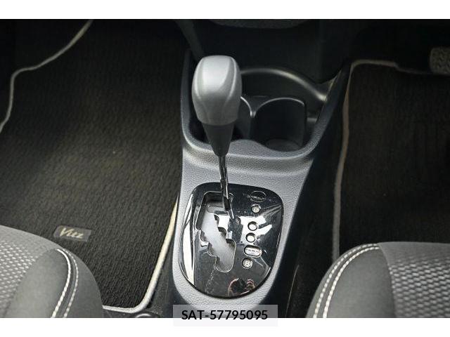 Toyota VITZ 2019-03 8344006-17