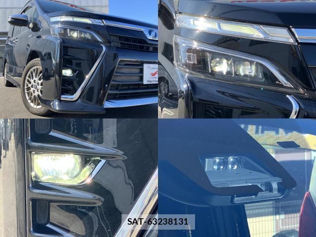 Toyota VOXY 2018-11 8342039-16