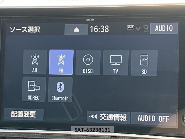Toyota VOXY 2018-11 8342039-4